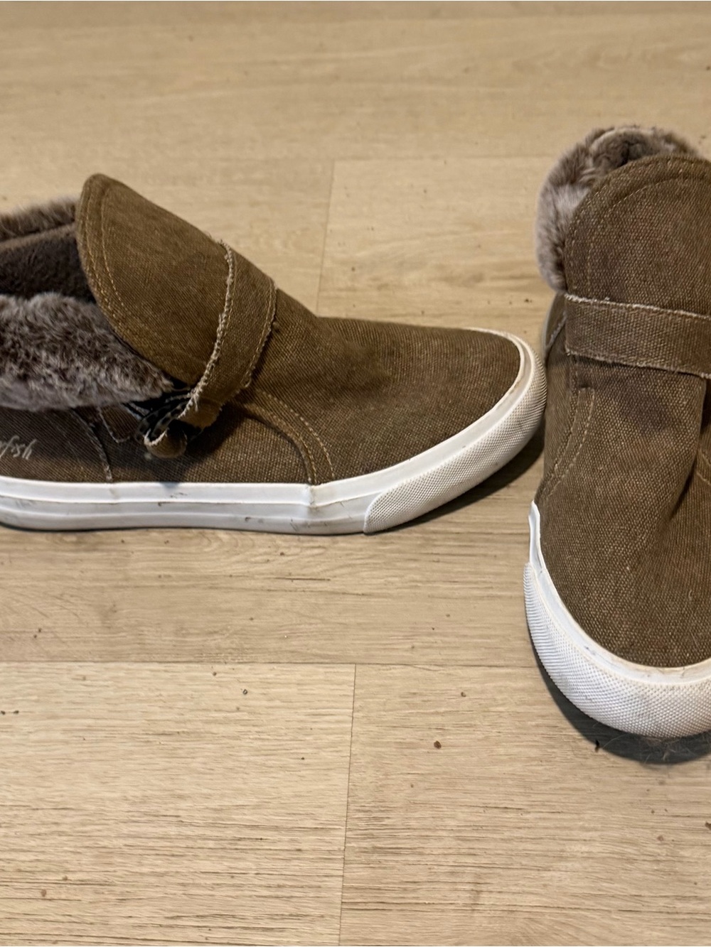 Women's Brown Faux-Fur Lined Slip-On Sneakers